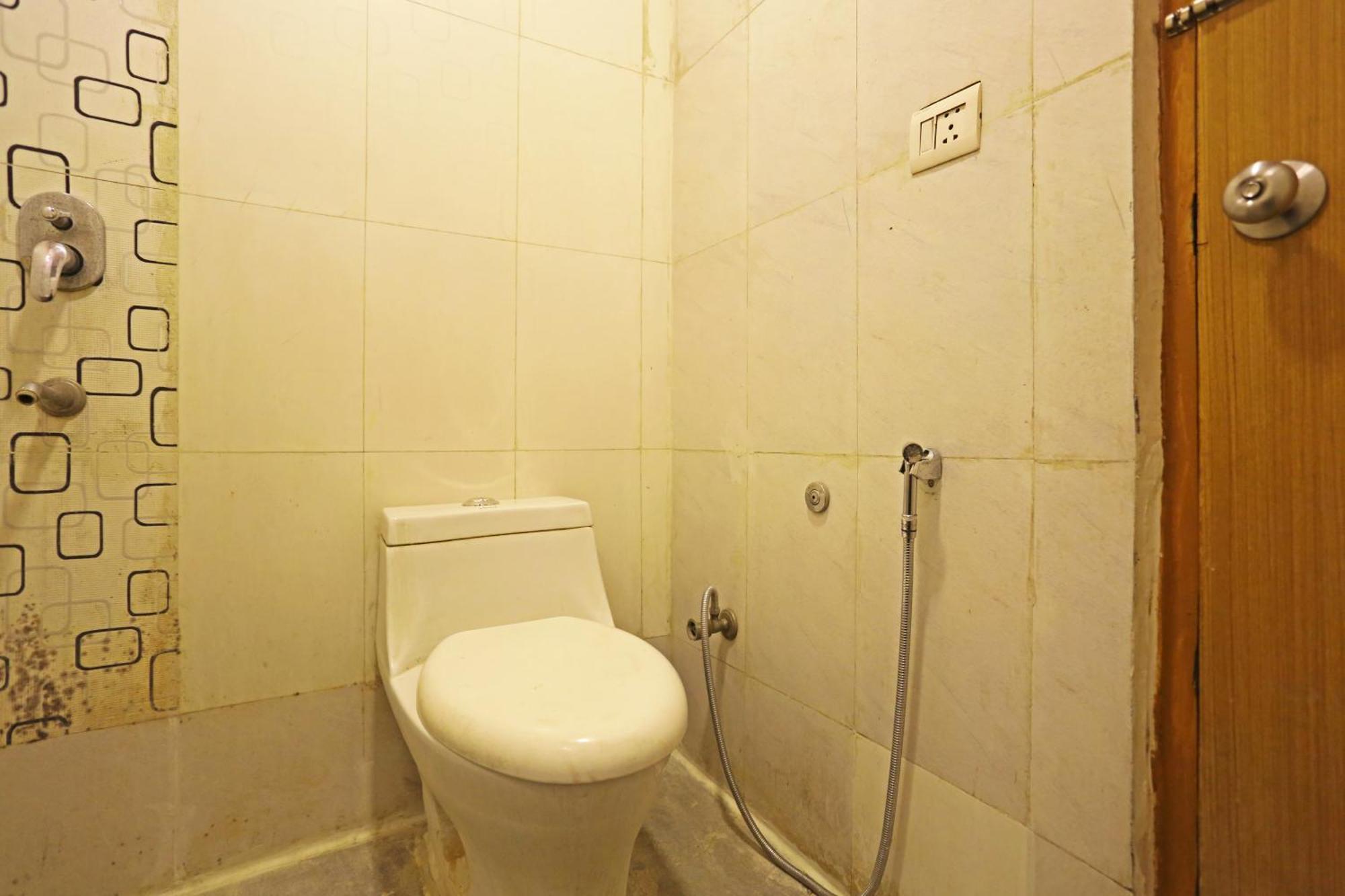 Hotel Aeroporto Nearest Landmark Aerocity Delhi 3*